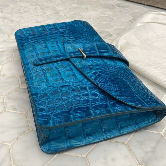 River turquoise blue real Crocodile leather handbag/Clutch barely worn-mint! - Picture 7 of 7